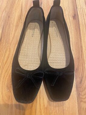 Kelsi Dagger Anthro Black Velvet Ballet Flats with Bow, Sz 11